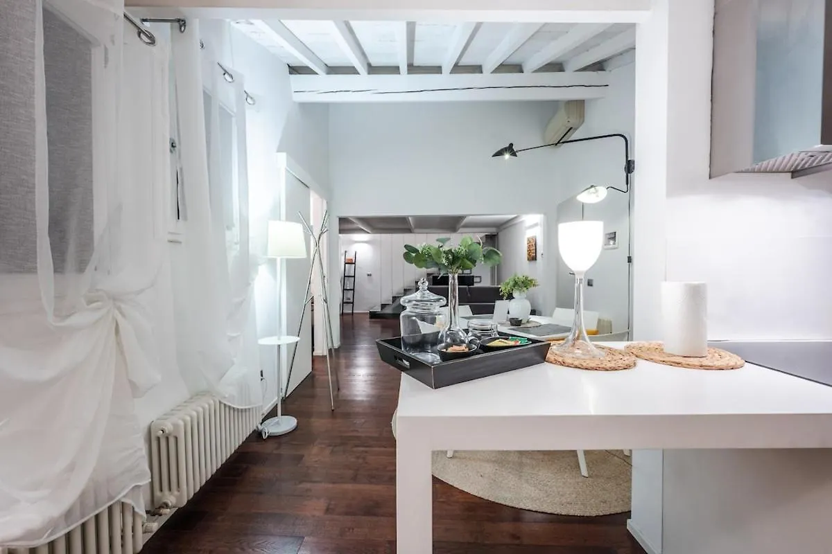 Ghirlandina Loft - In The Historic Center Of Modena Lägenhet Italien