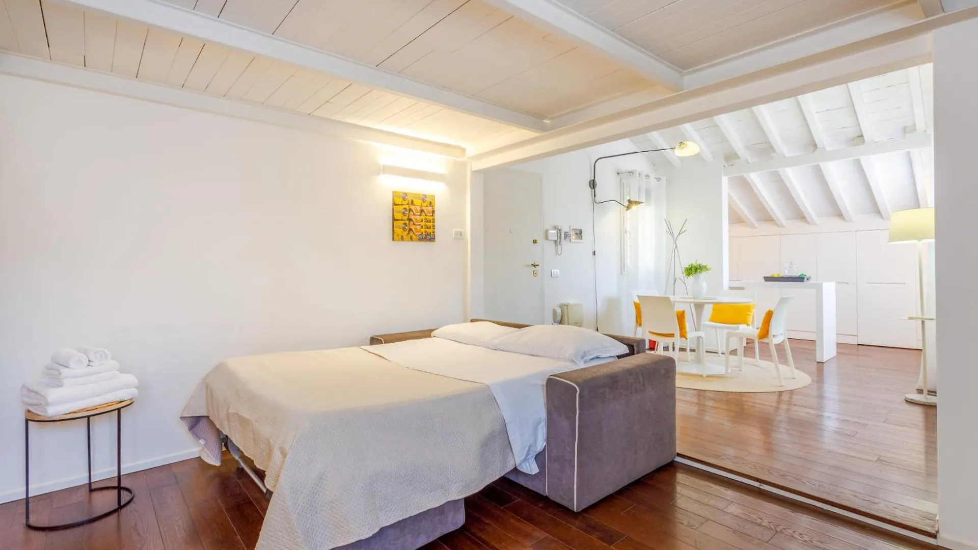 Appartement Ghirlandina Loft - In The Historic Center Of Modène