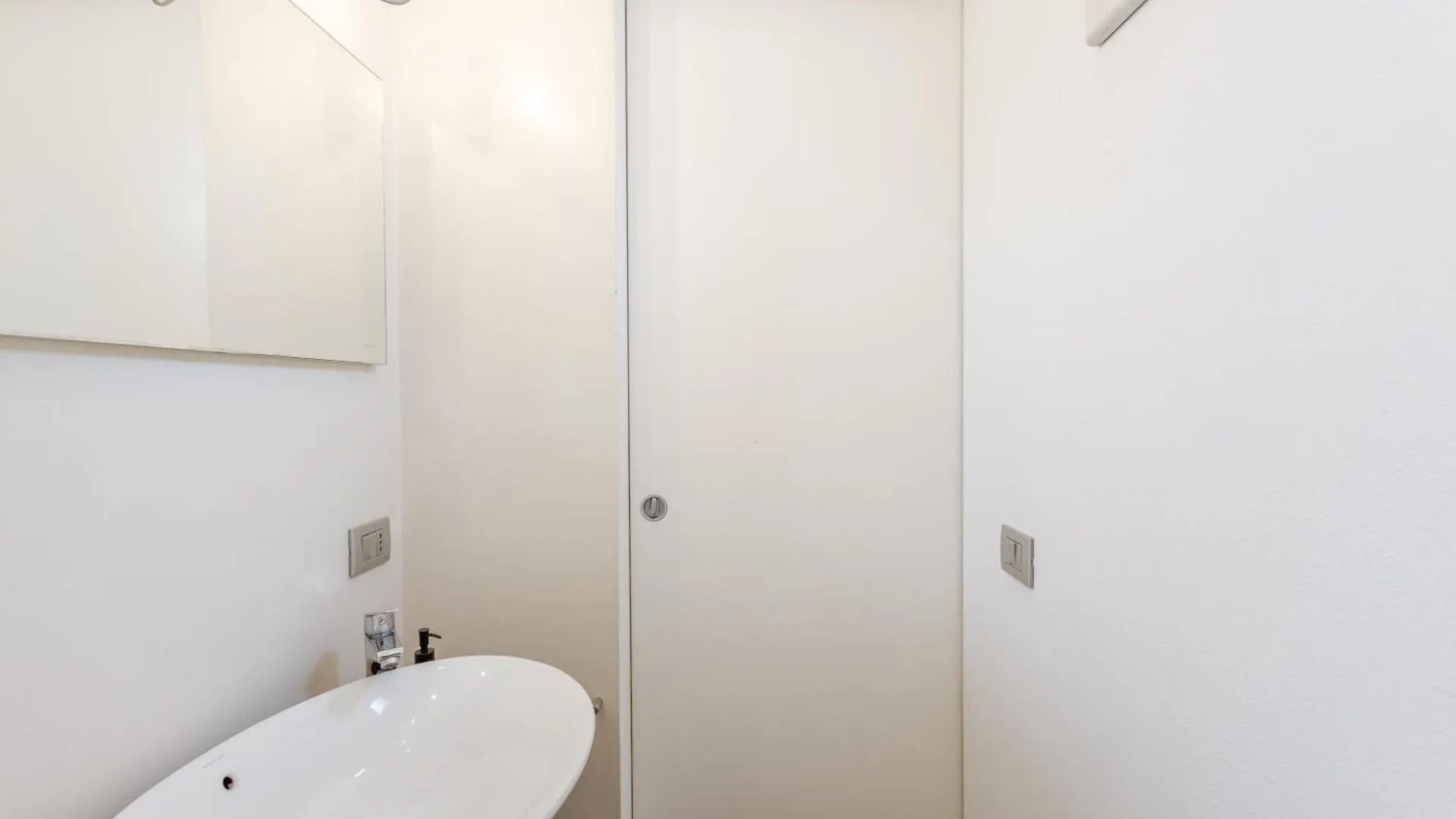 Appartement Ghirlandina Loft - In The Historic Center Of Modène
