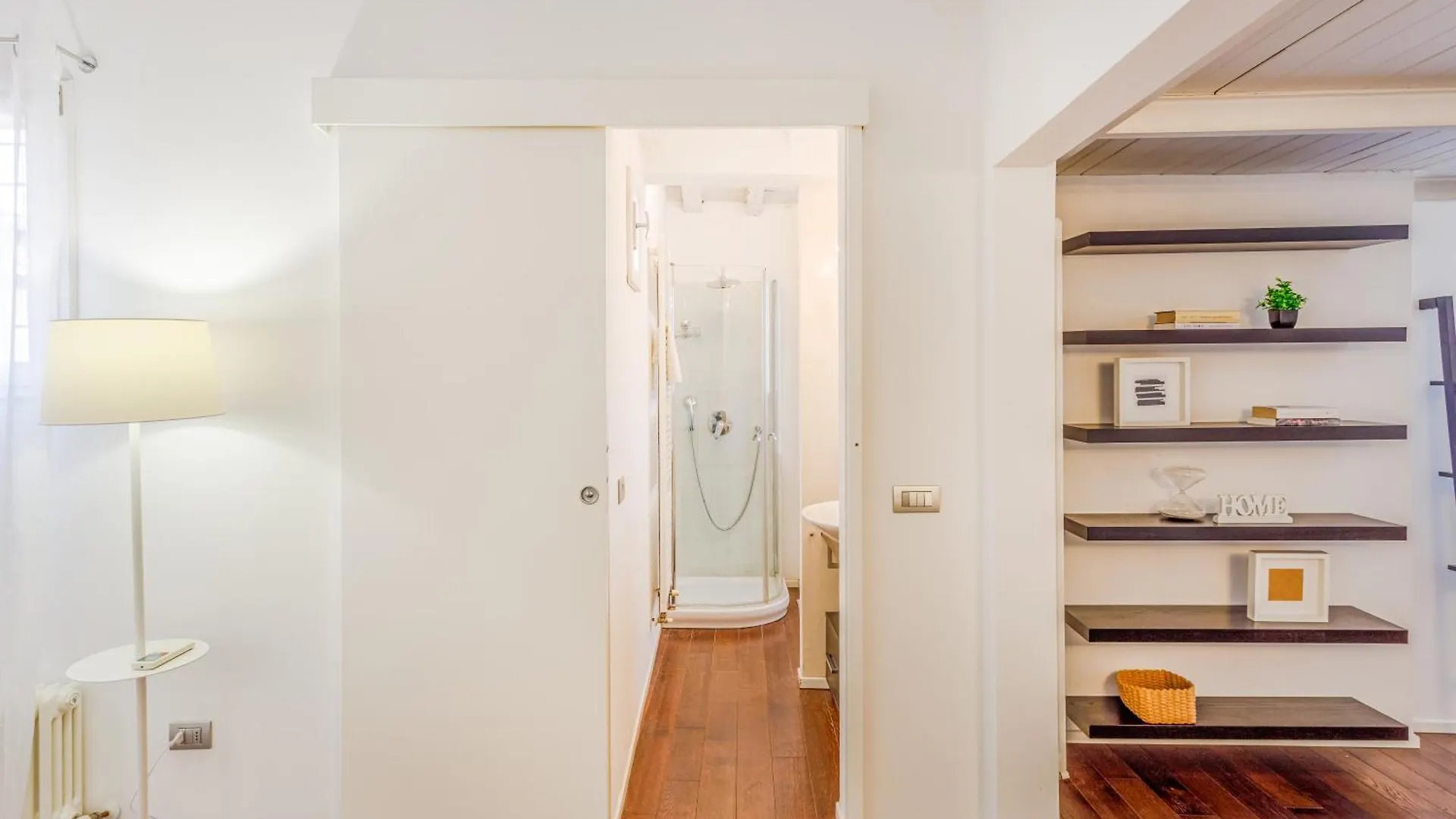 Appartement Ghirlandina Loft - In The Historic Center Of Modène