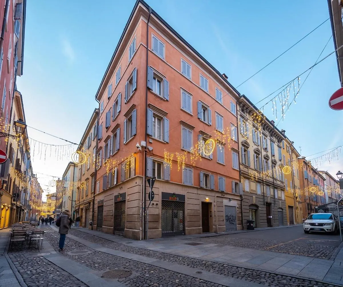 Ghirlandina Loft - In The Historic Center Of Modena Apartment 0*,  Italy