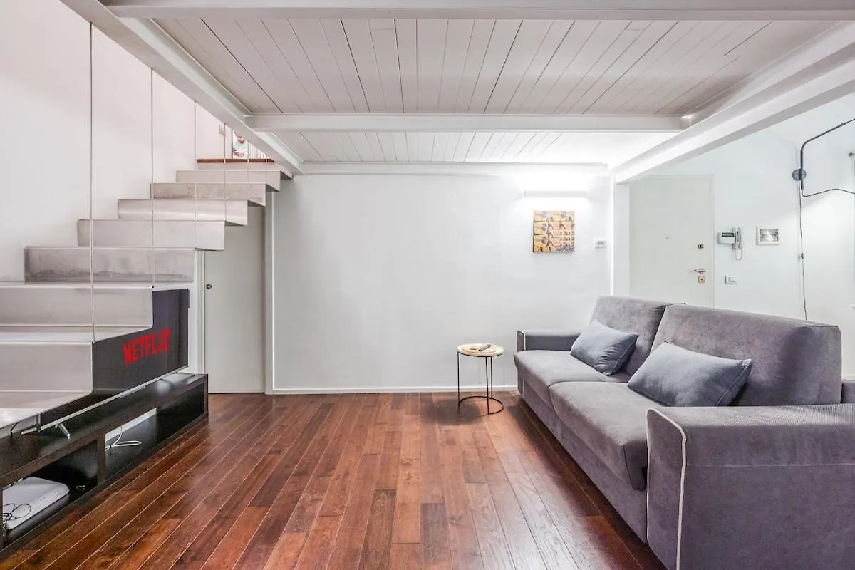 Ghirlandina Loft - In The Historic Center Of Modena Apartment