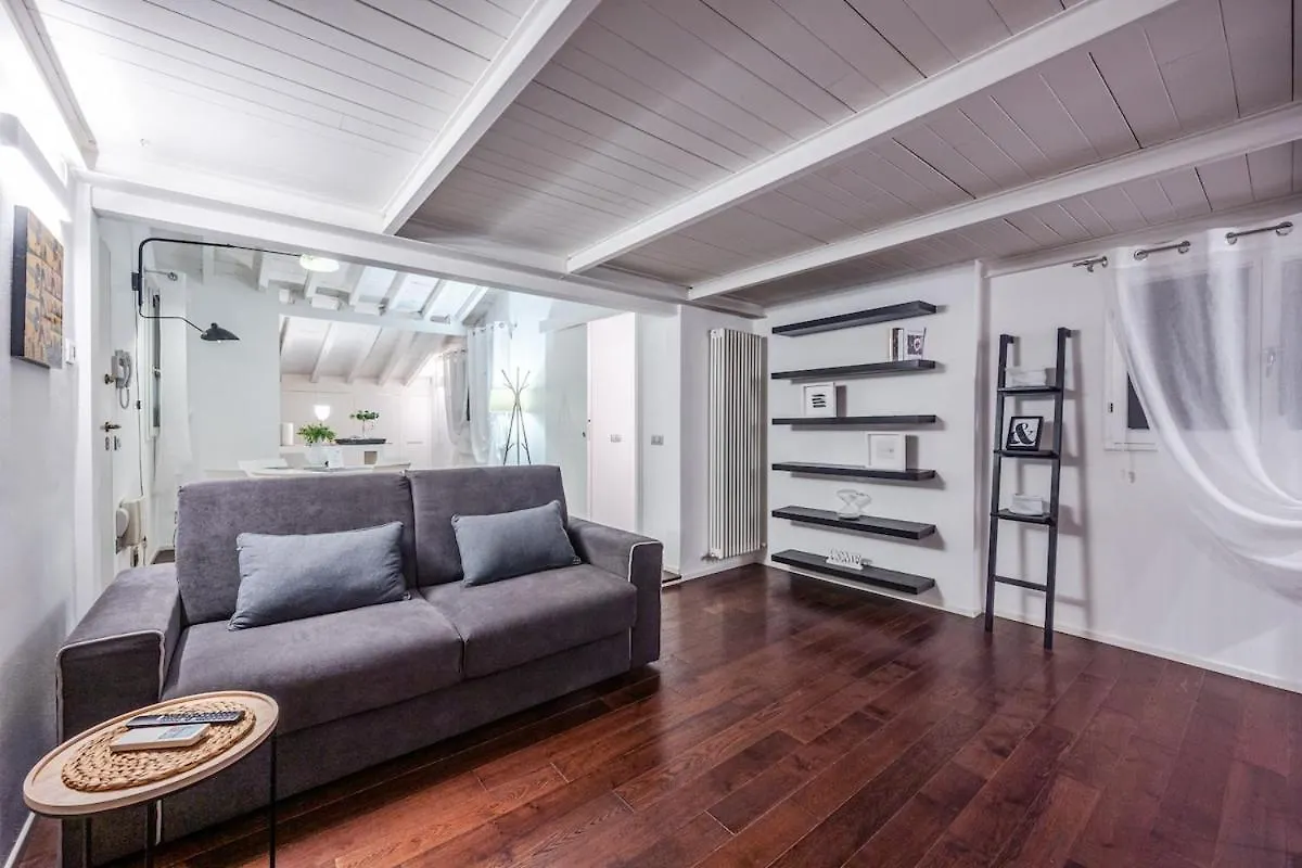 Ghirlandina Loft - In The Historic Center Of Modena Apartment Italy