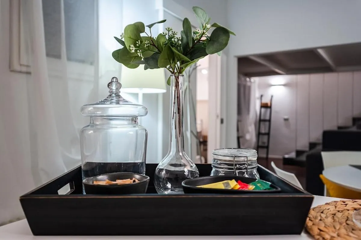 Ghirlandina Loft - In The Historic Center Of Modena Apartment