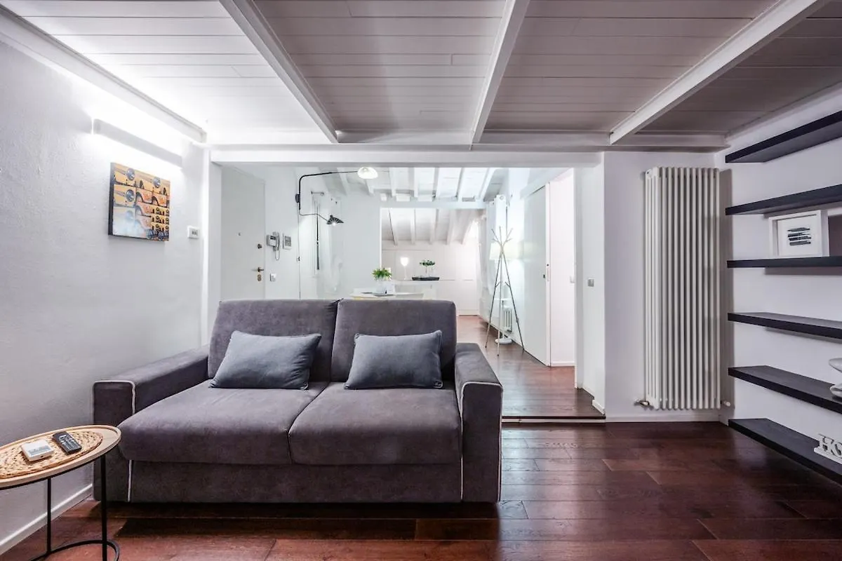 Ghirlandina Loft - In The Historic Center Of Modena Apartment 0*,