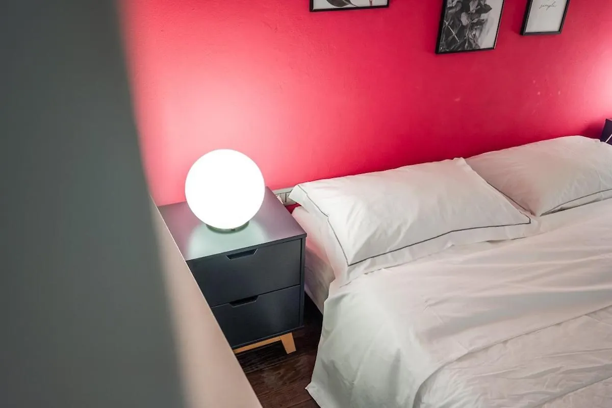 Ghirlandina Loft - In The Historic Center Of Modena Apartment