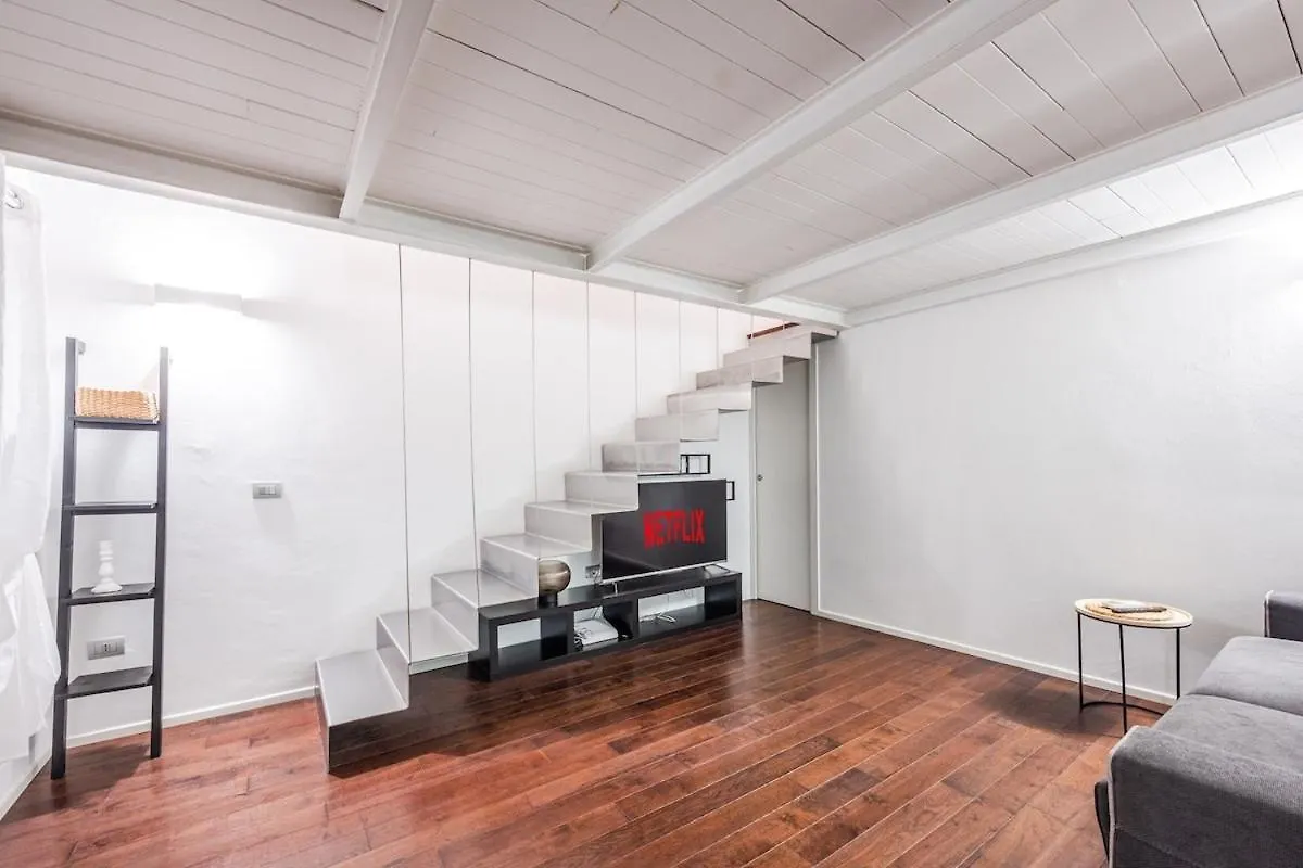 Ghirlandina Loft - In The Historic Center Of Modena Apartment 0*,