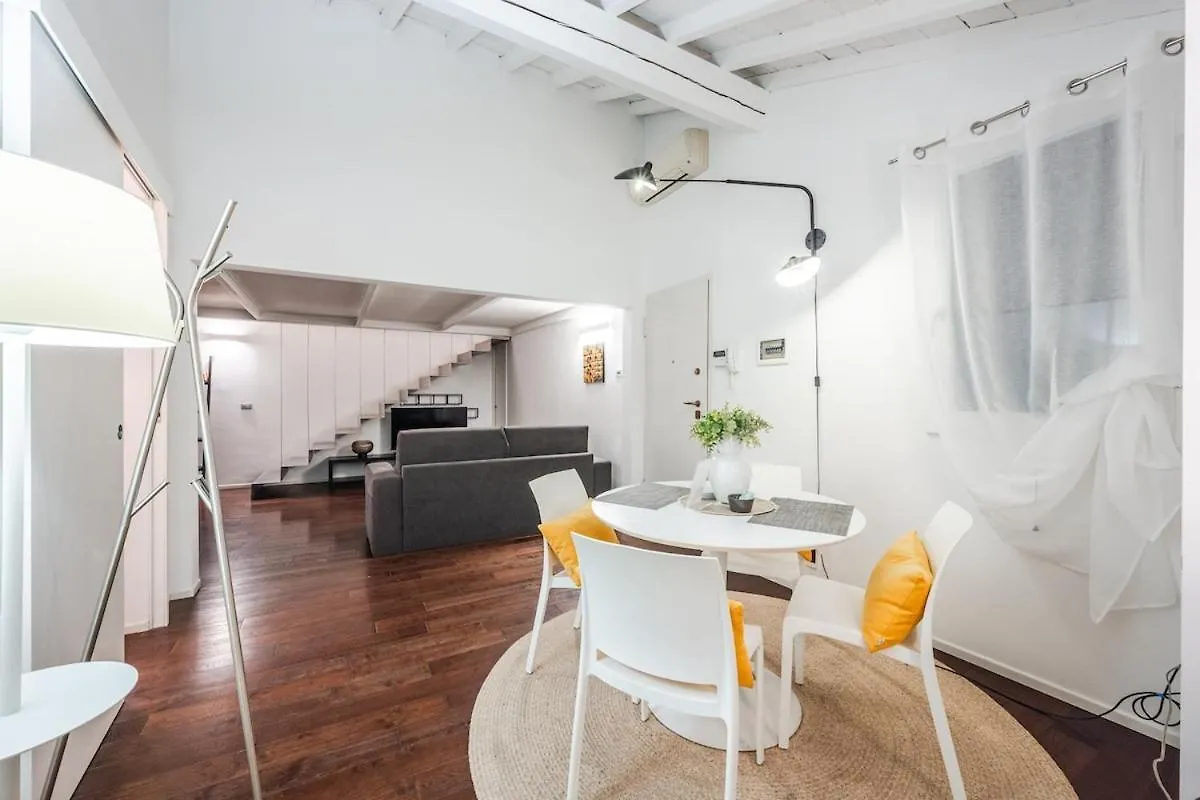 Ghirlandina Loft - In The Historic Center Of Modena Apartment